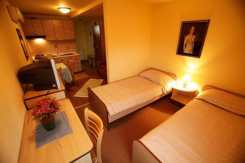The Movie Resort Aparthotel Трибунь Экстерьер фото