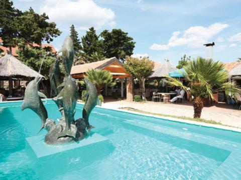 The Movie Resort Aparthotel Трибунь Экстерьер фото